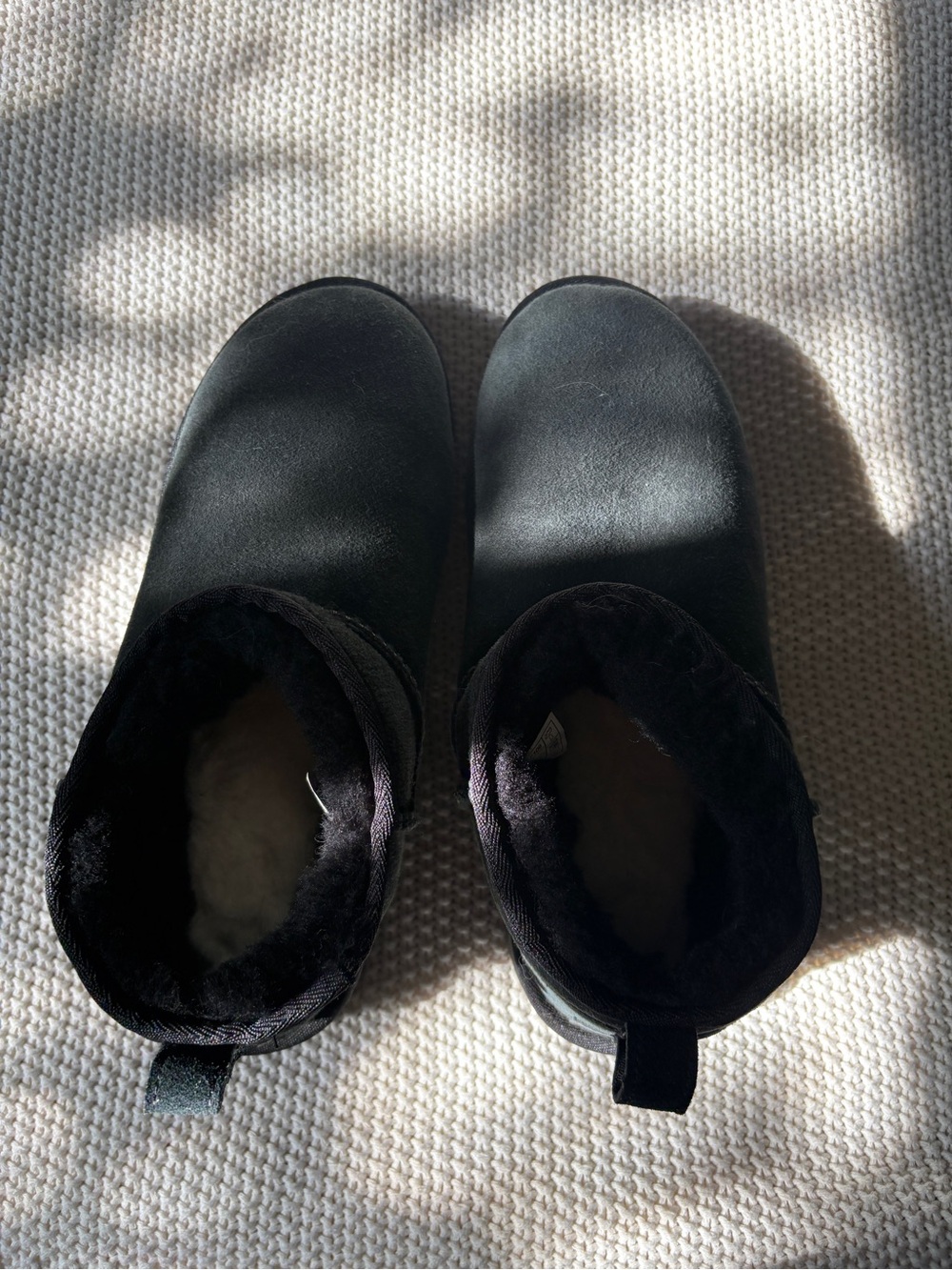 Classic Mini Ugg size 9
